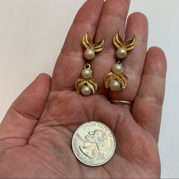 LOT 5 Five Pr Screw back Earrings Vintage Gold Tone Rhinestone Floral Black - Picture 6 of 14